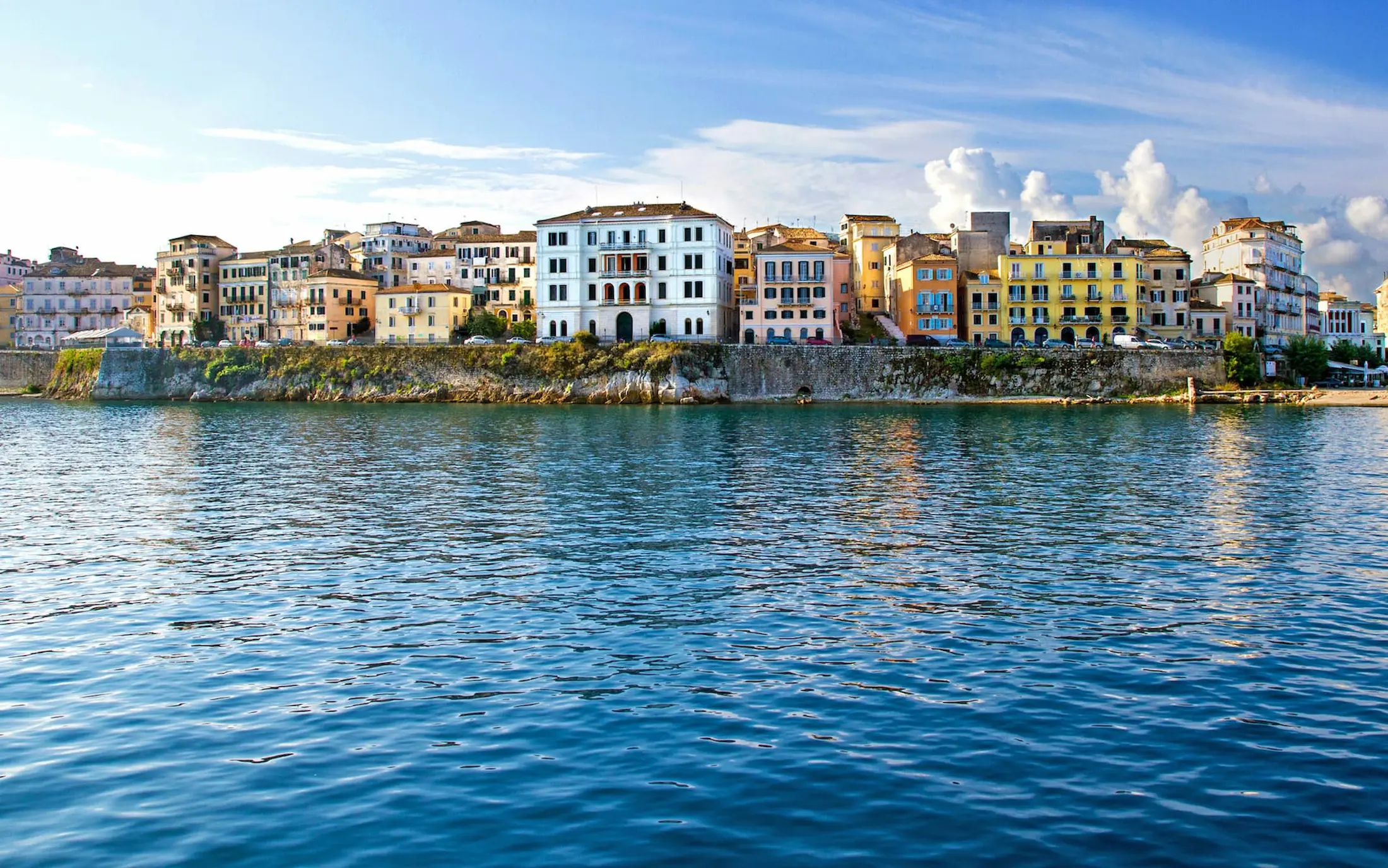 CasaNova location and surroundings in Corfu Old Town
